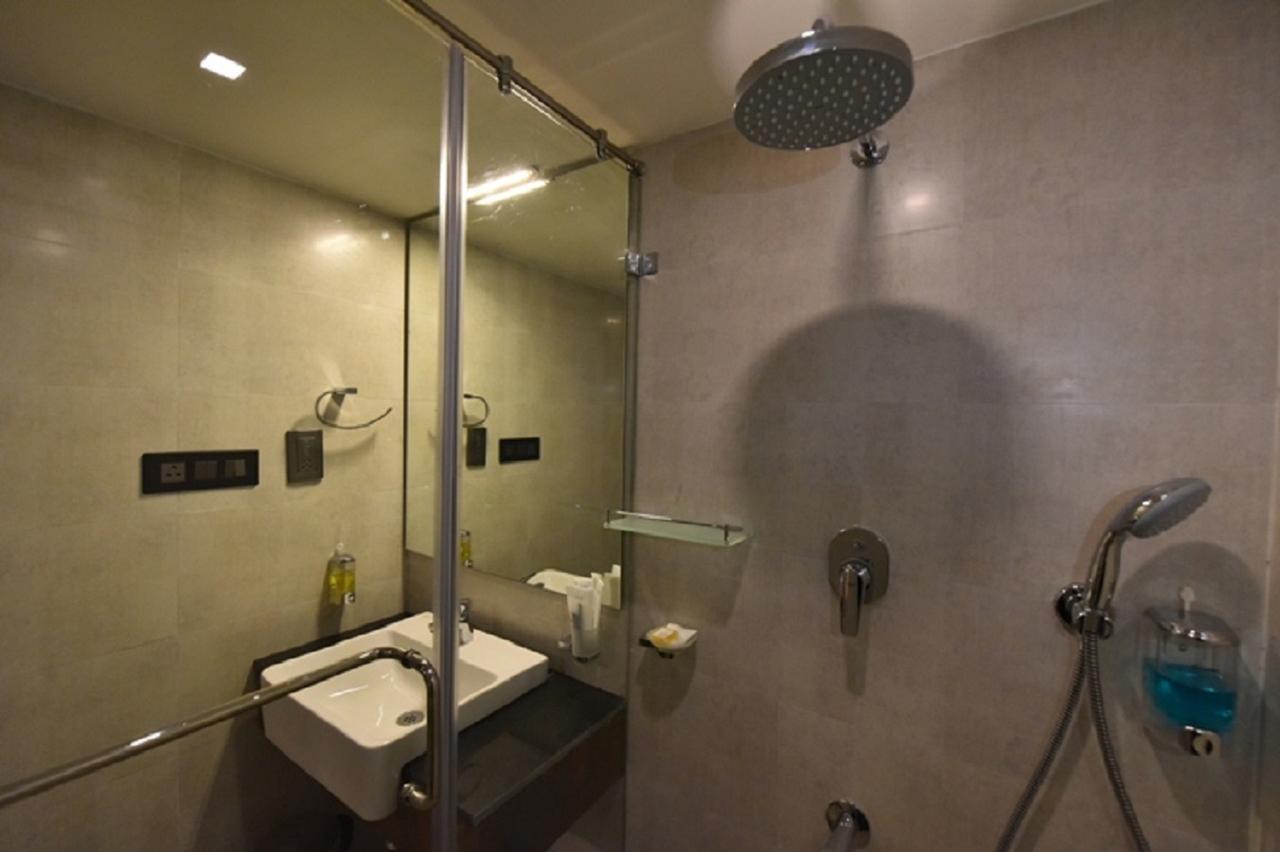 Vivid A Boutique Hotel Tiruchirappalli Экстерьер фото