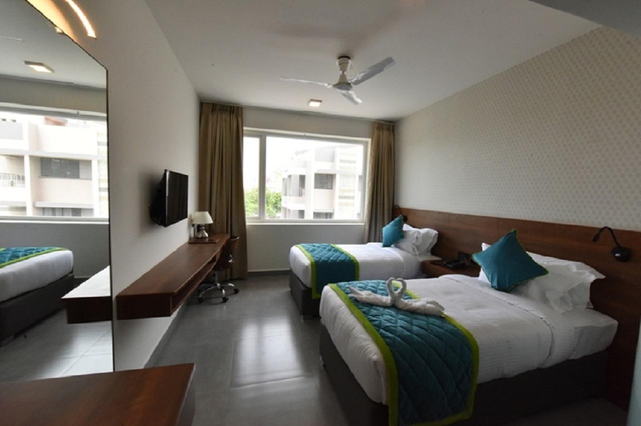 Vivid A Boutique Hotel Tiruchirappalli Экстерьер фото